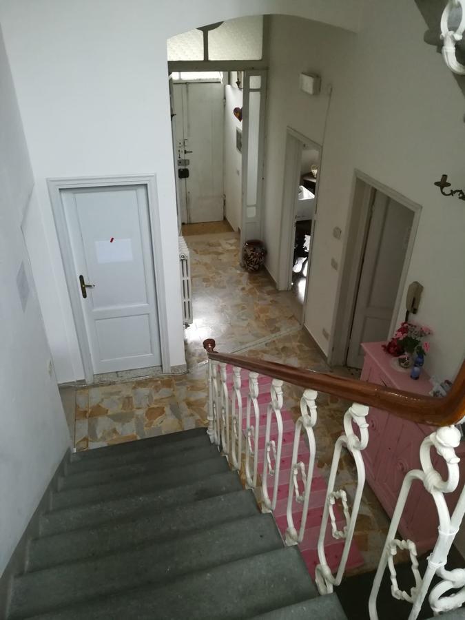 La Villa Nei Fiori Florence Exterior photo
