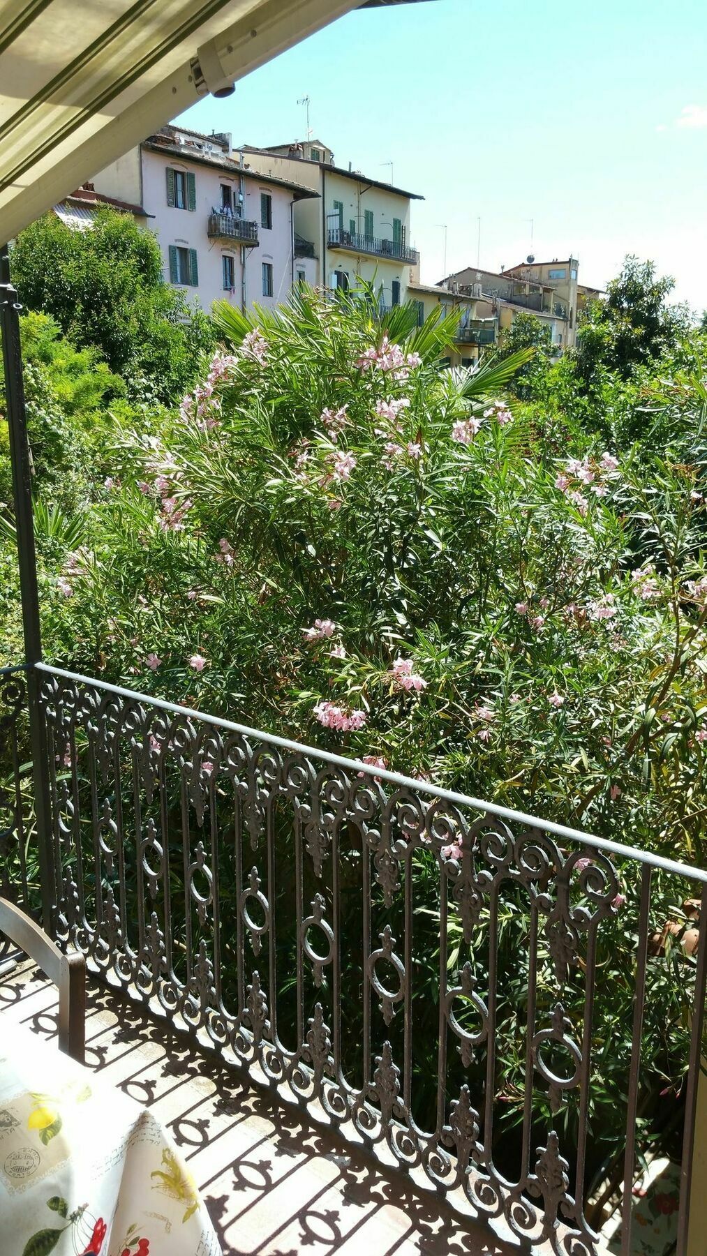 La Villa Nei Fiori Florence Exterior photo
